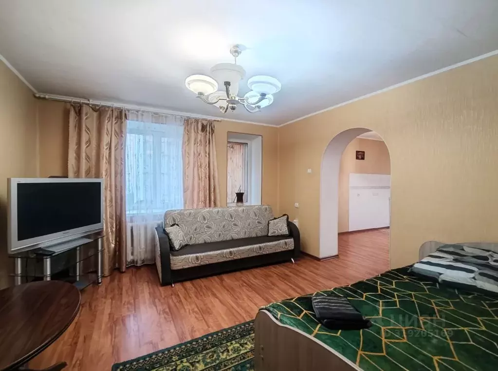 2-к кв. Вологодская область, Череповец Первомайская ул., 64 (58.0 м) - Фото 0