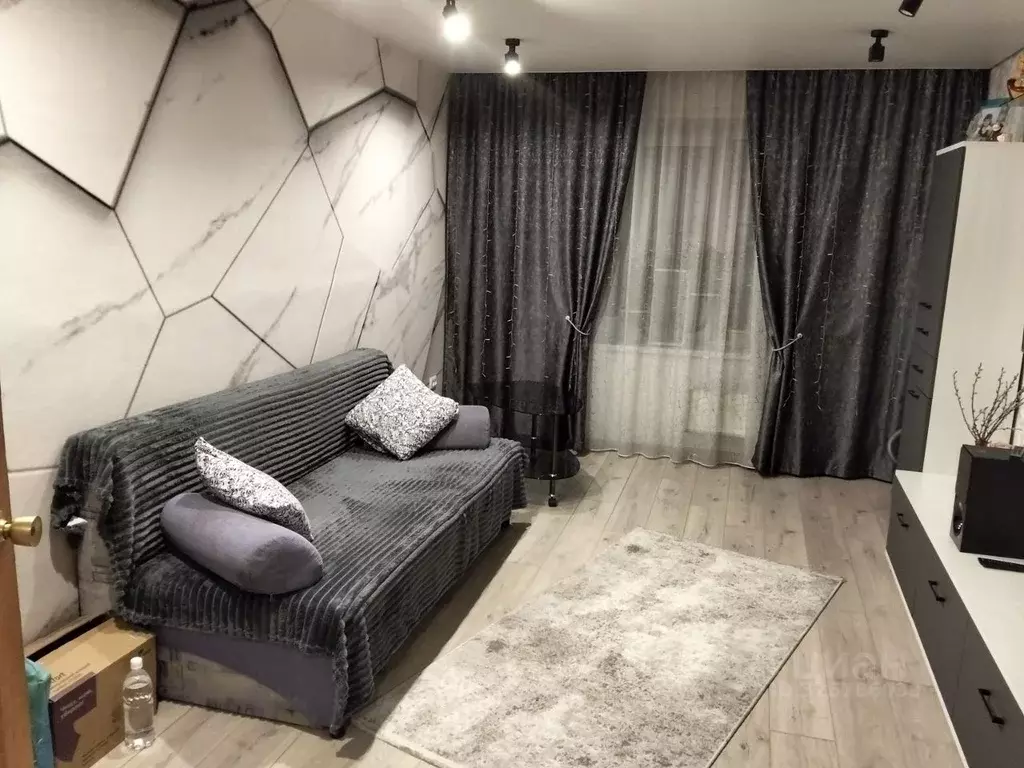 4-к кв. Кемеровская область, Новокузнецк ул. Батюшкова, 9 (77.8 м) - Фото 1