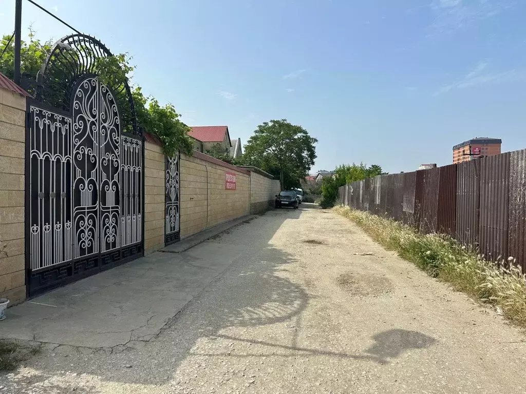 Участок в Дагестан, Махачкала пос. Новые Тарки, ул. Рабочая, 22 (10.0 ... - Фото 1