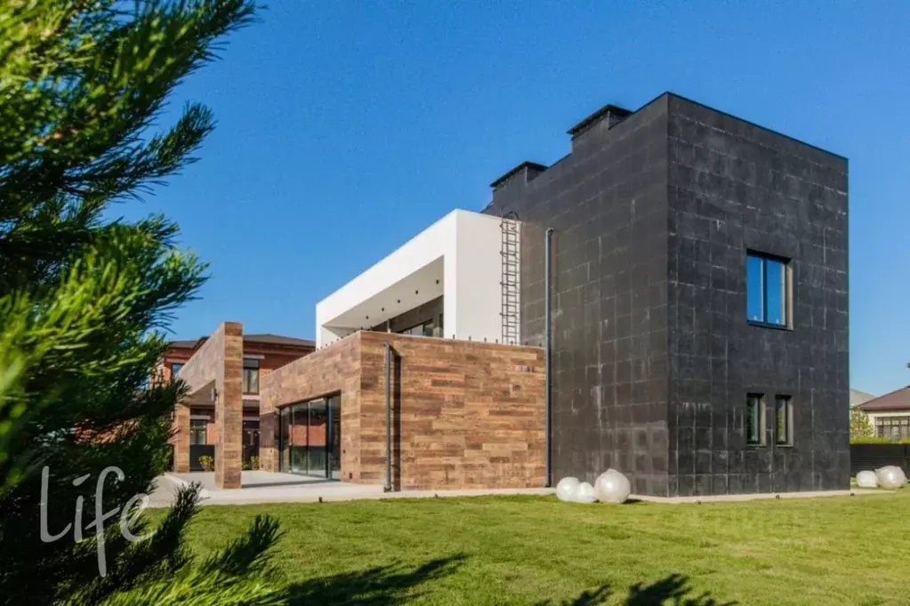 Коттедж в Московская область, Красногорск городской округ, д. ... - Фото 1