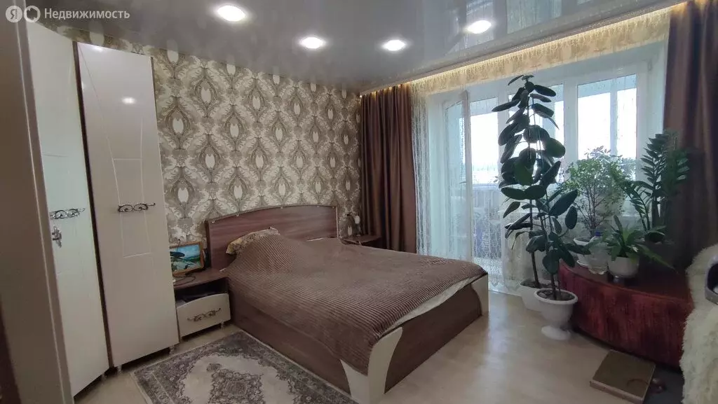 2-комнатная квартира: Саяногорск, микрорайон Центральный, 36 (52.1 м) - Фото 0