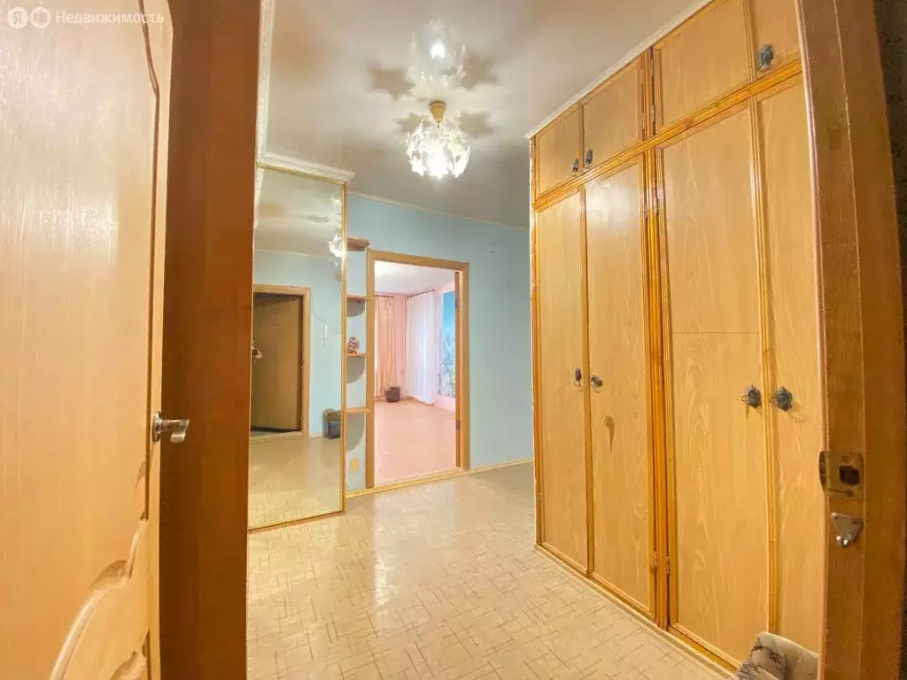 3-комнатная квартира: Йошкар-Ола, улица Воинов-Интернационалистов, 21 ... - Фото 2