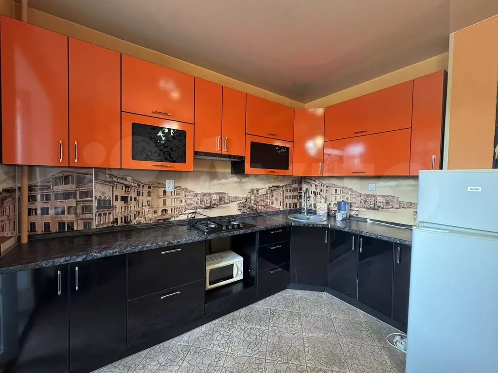 1-к. квартира, 50 м, 1/13 эт. - Фото 0