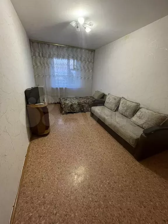 1-к. квартира, 37 м, 7/10 эт. - Фото 0
