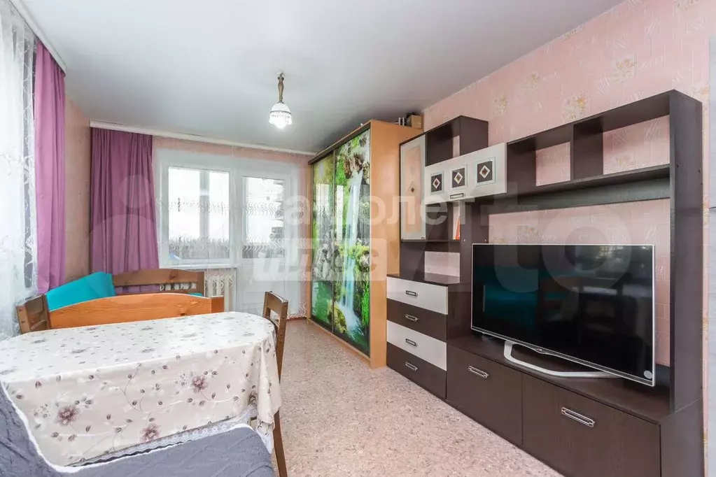 Комната 16,7 м в 3-к., 1/17 эт. - Фото 1
