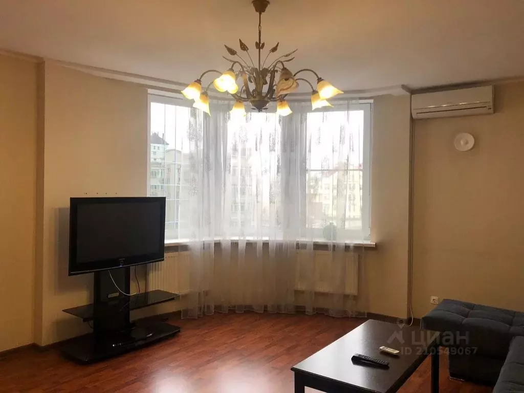 2-к кв. Свердловская область, Екатеринбург ул. Белинского, 41 (70.0 м) - Фото 0