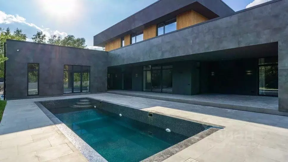 Коттедж в Московская область, Одинцовский городской округ, д. ... - Фото 1