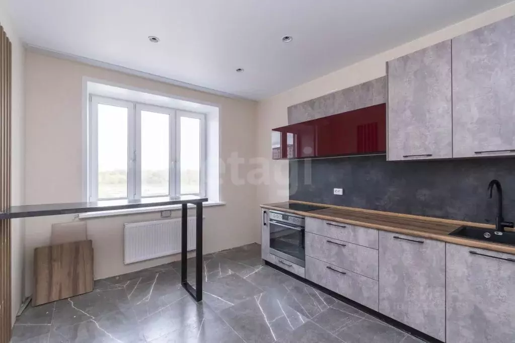 2-к кв. Тюменская область, Тюмень ул. Республики, 204к7 (57.9 м) - Фото 1