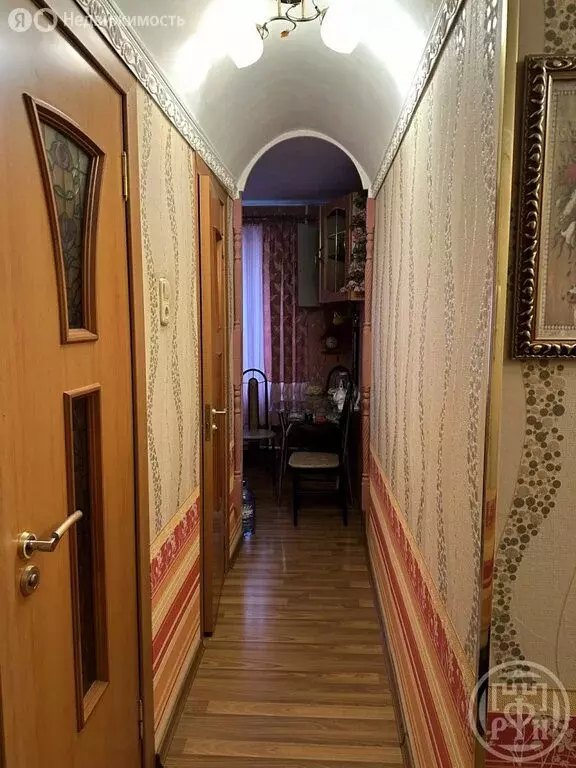 4-комнатная квартира: Ломоносов, Петровский переулок, 4 (64 м) - Фото 2