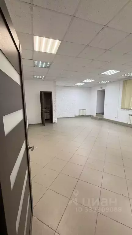 Помещение свободного назначения в Татарстан, Казань ул. Галимджана ... - Фото 1