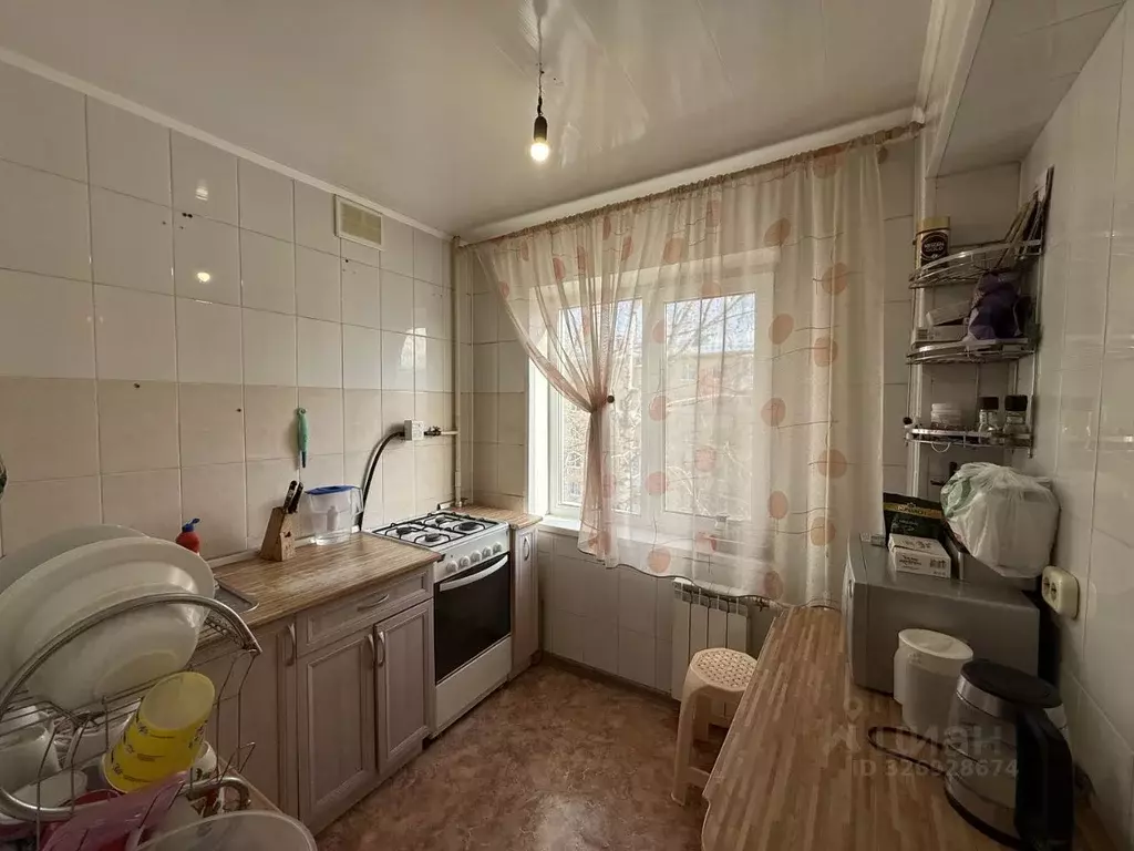 3-к кв. Омская область, Омск Городок Нефтяников мкр, ул. Энтузиастов, ... - Фото 0