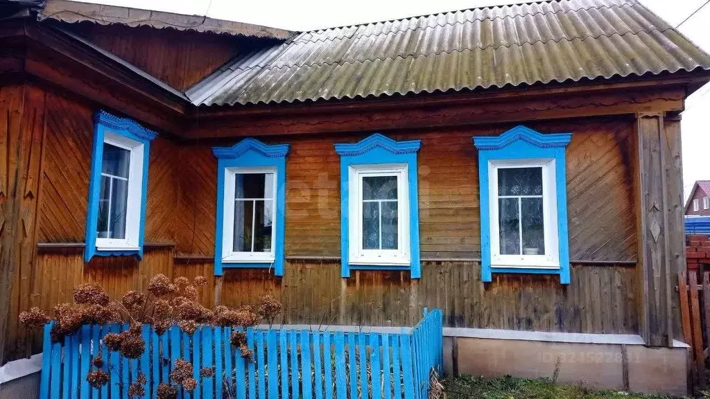 Дом в Башкортостан, с. Кармаскалы ул. Партизанская, 13 (103 м) - Фото 1