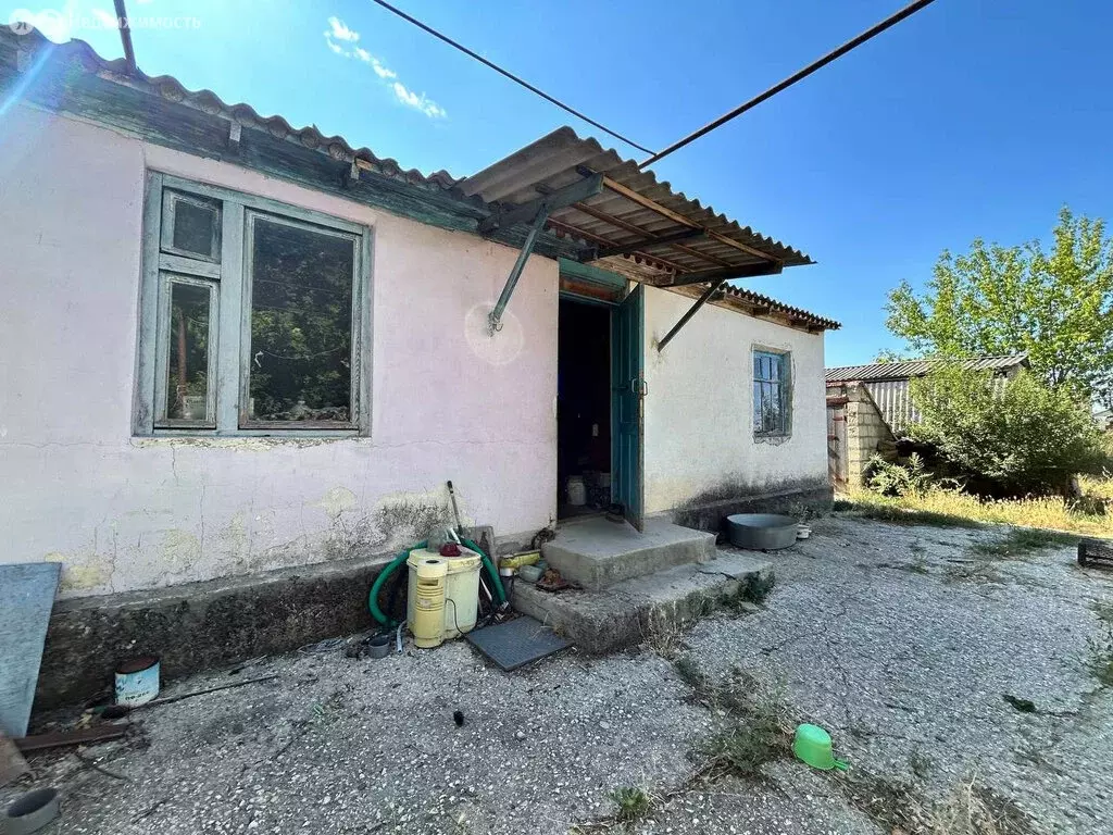 Дом в Сакский район, Лесновское сельское поселение, село Куликовка, ... - Фото 2