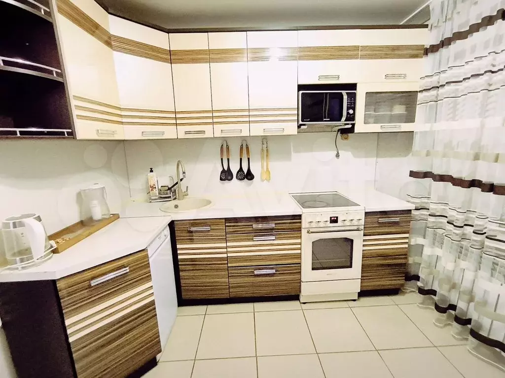 2-к. квартира, 54 м, 5/5 эт. - Фото 1
