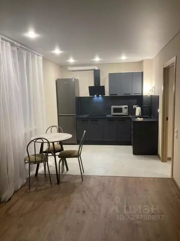 1-к кв. Башкортостан, Уфа Инорс мкр, ул. Новоселов, 8 (43.0 м) - Фото 0