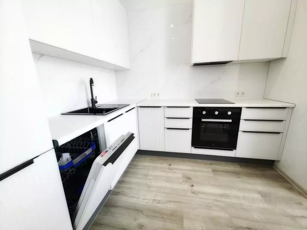 1-к кв. Москва ул. Архитектора Власова, 71к2 (42.0 м) - Фото 0