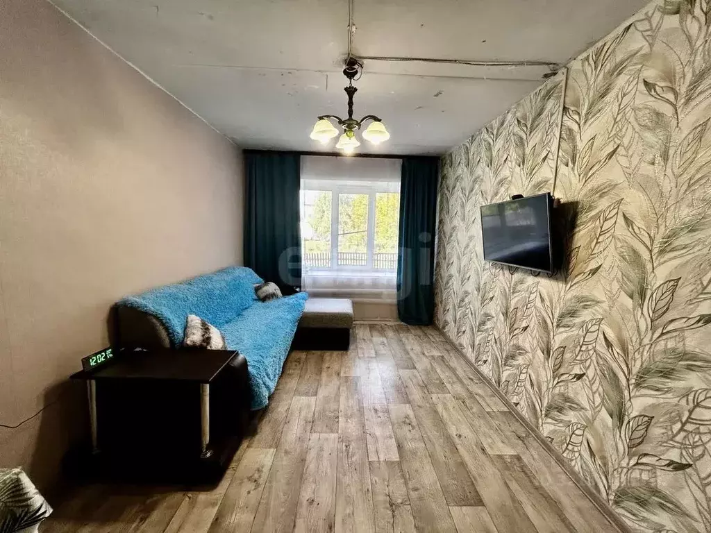 3-к кв. Владимирская область, пос. Гусевский ул. Октябрьская, 6 (52.0 ... - Фото 2