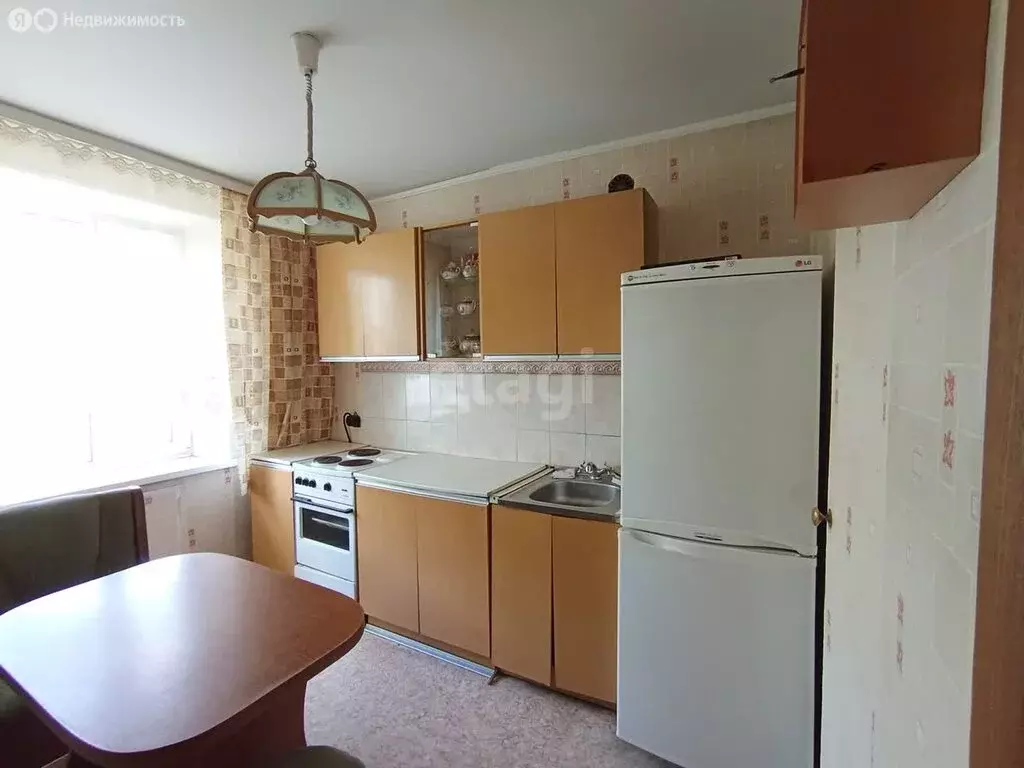 3-комнатная квартира: Петропавловск-Камчатский, Океанская улица, 73 ... - Фото 0