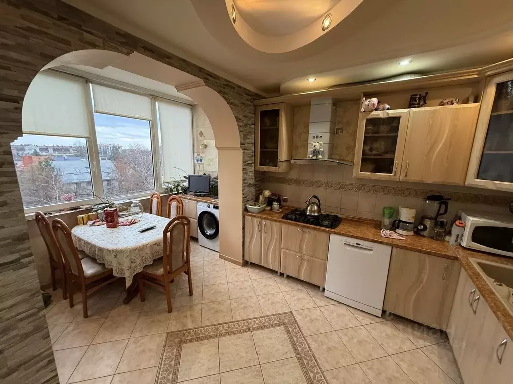 3-к кв. Калининградская область, Калининград Красносельская ул. (95.4 ... - Фото 1