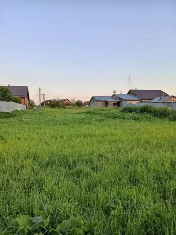 Участок в Татарстан, Высокогорское с/пос, д. Калинино ул. ... - Фото 0