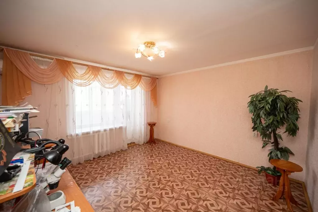 3-к кв. Ростовская область, Новочеркасск Поворотная ул. (61.4 м) - Фото 0