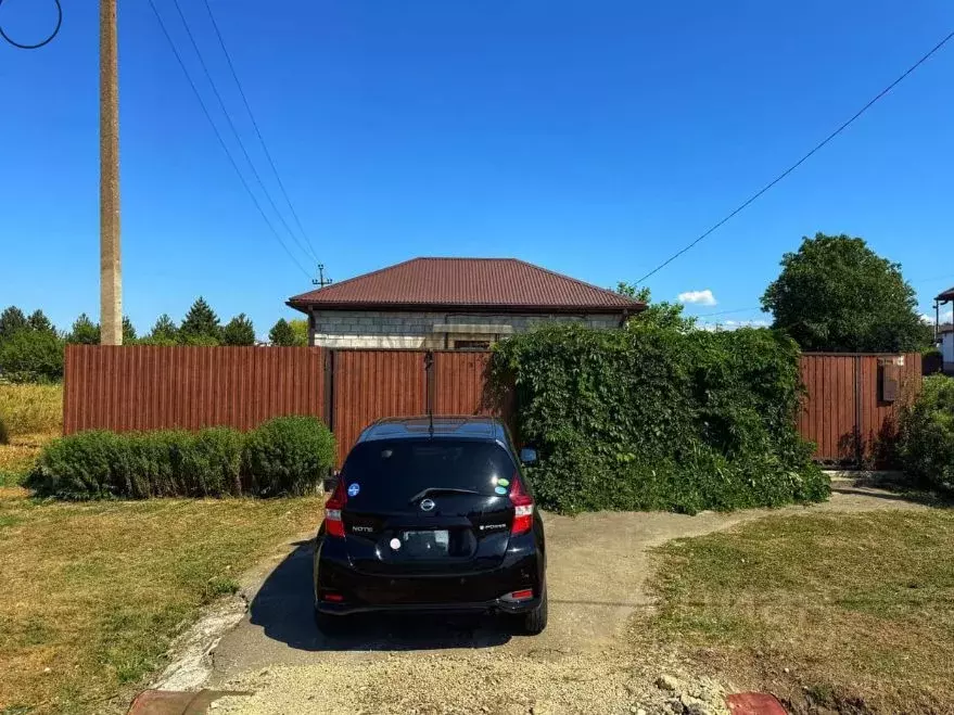 Дом в Краснодарский край, Крымский район, Варениковское с/пос, с. ... - Фото 1