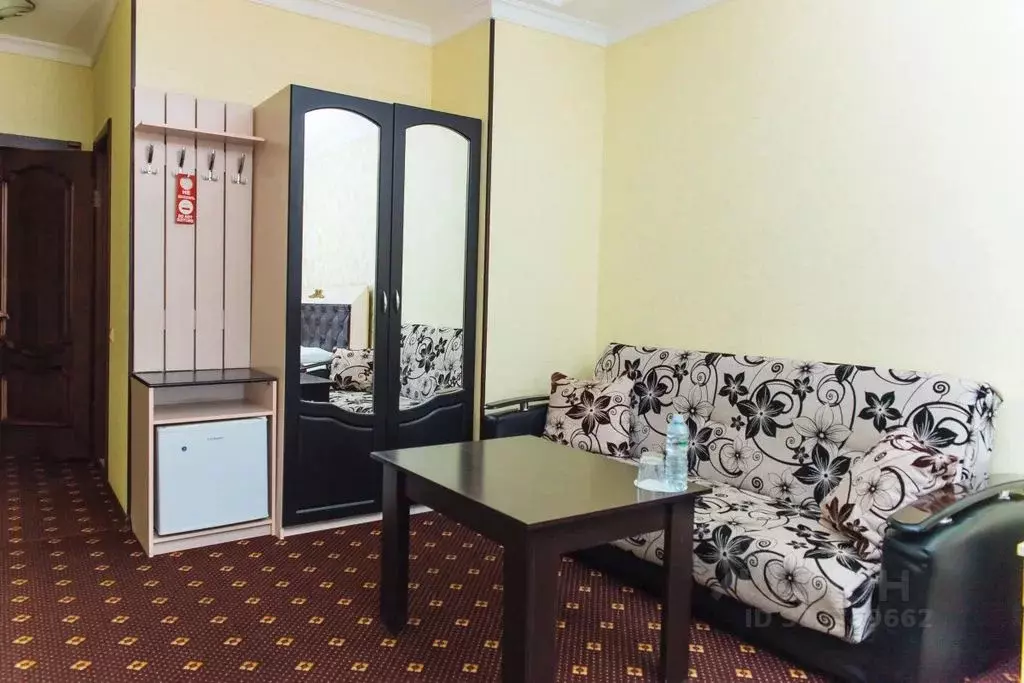 Комната Тверская область, Тверь ул. Коминтерна, 38Б - Фото 1