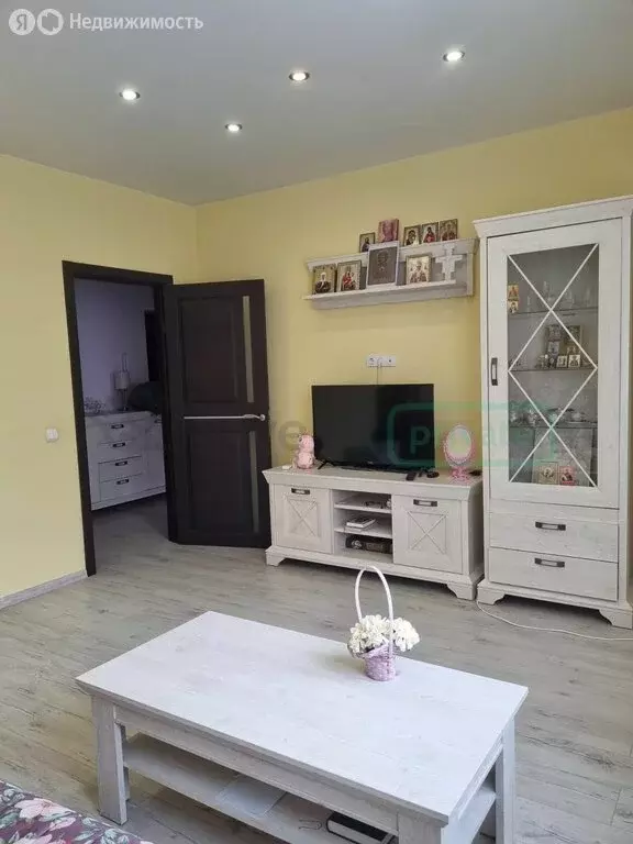 1-комнатная квартира: Калининград, улица Виктора Денисова, 24 (43 м) - Фото 1