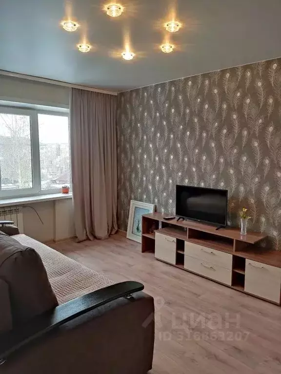 3-к кв. Красноярский край, Лесосибирск ул. 60 лет ВЛКСМ, 13 (60.0 м) - Фото 1