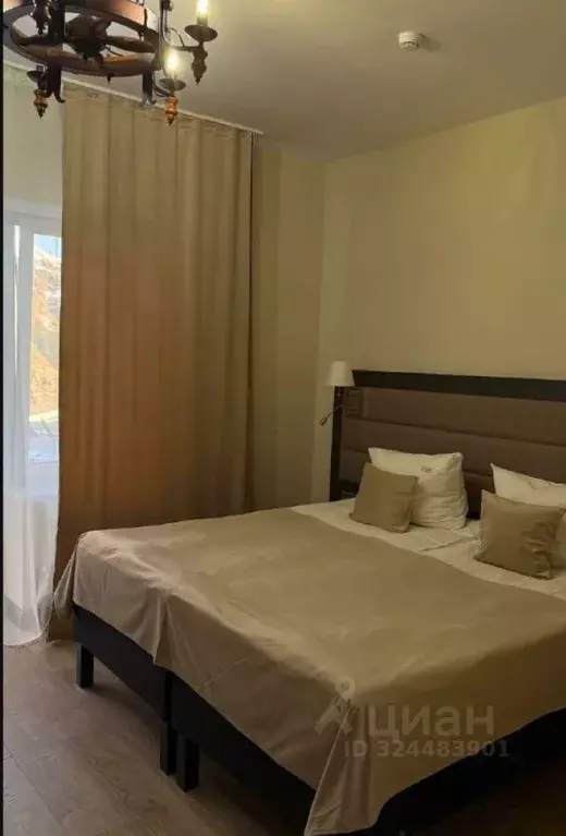 Комната Кабардино-Балкария, Эльбрусский район, с. Терскол ул. Азау, 4 ... - Фото 1