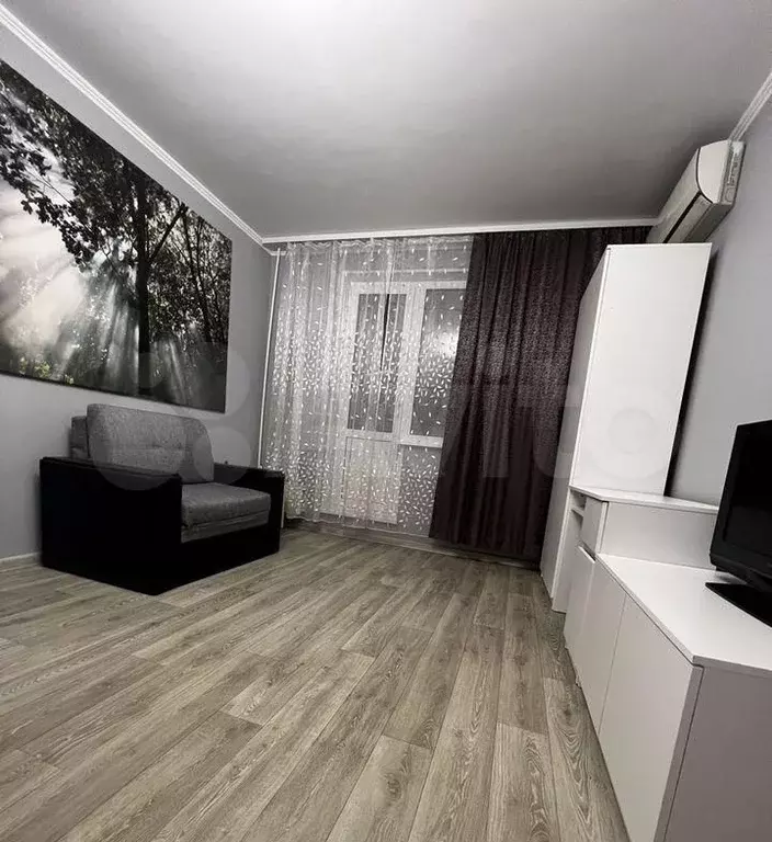 1-к. квартира, 40 м, 9/16 эт. - Фото 1