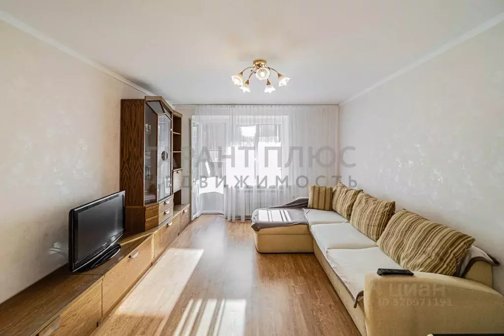 2-к кв. Липецкая область, Липецк ул. Фрунзе, 15 (50.0 м) - Фото 0