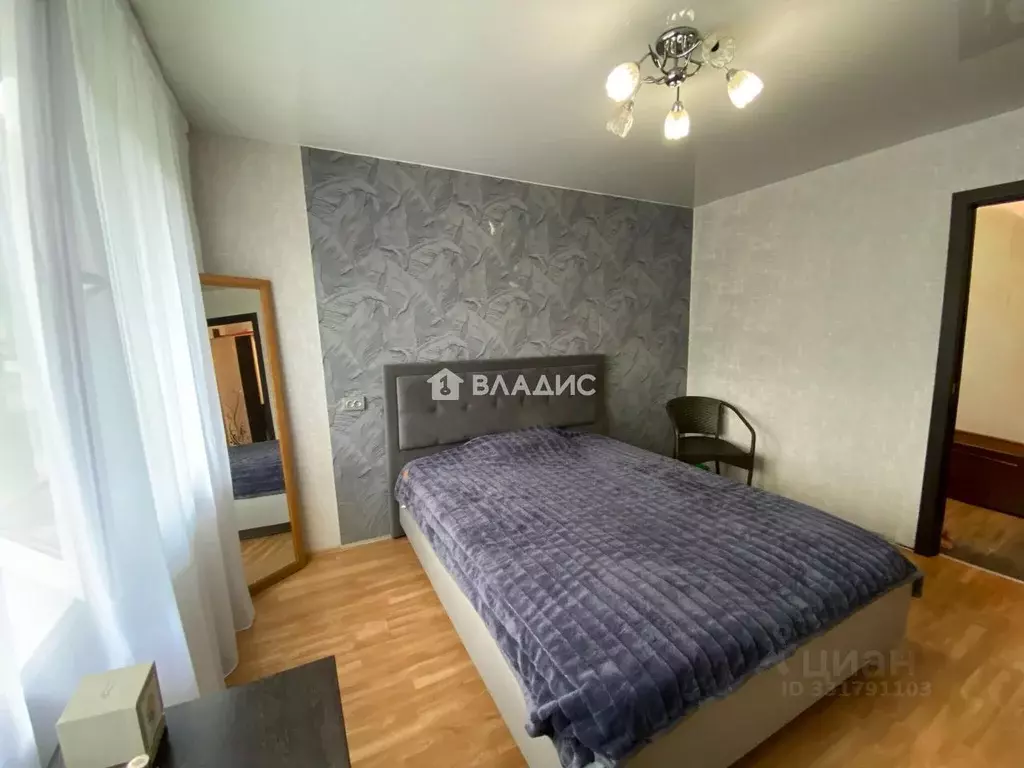2-к кв. Приморский край, Уссурийск Октябрьская ул., 5 (46.5 м) - Фото 1