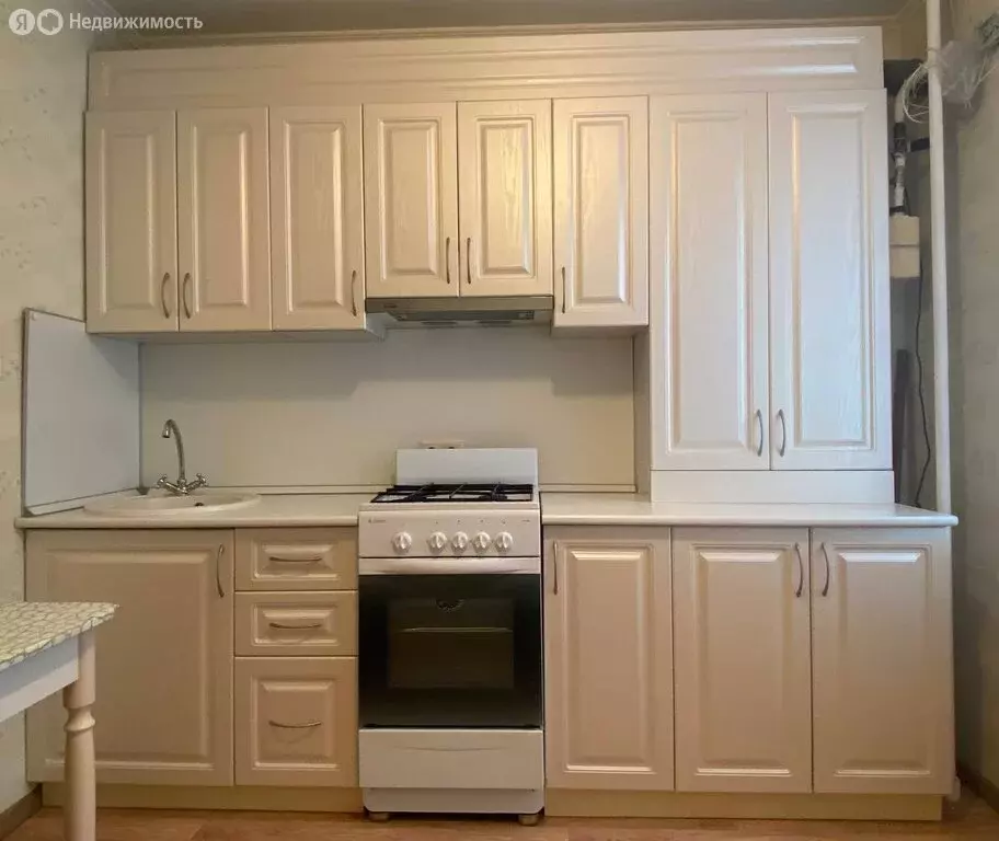 1-комнатная квартира: посёлок городского типа Стройкерамика, улица ... - Фото 1