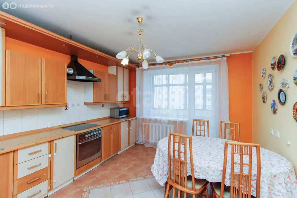 3-комнатная квартира: Тюмень, улица Малыгина, 8 (96.1 м) - Фото 2