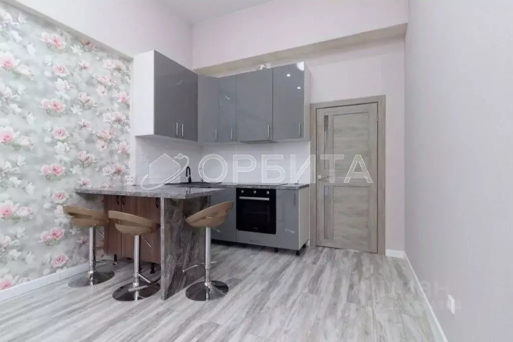 1-к кв. Тюменская область, Тюмень ул. Федюнинского, 54 (48.0 м) - Фото 1