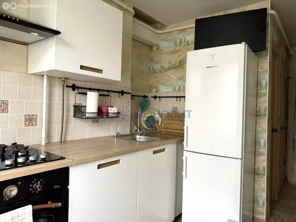 3-комнатная квартира: Нижний Новгород, улица Исполкома, 6 (58 м) - Фото 1