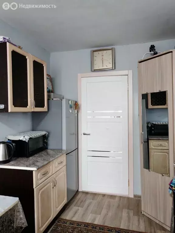 1-комнатная квартира: Усолье-Сибирское, улица Толбухина, 27 (18 м) - Фото 0