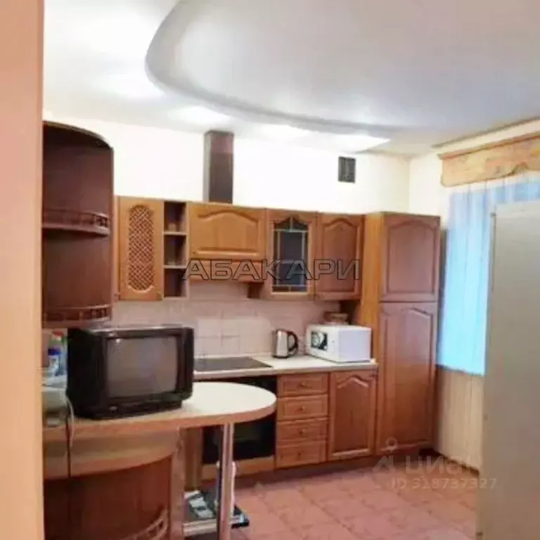 3-к кв. Красноярский край, Красноярск ул. Марковского, 56 (85.0 м) - Фото 0