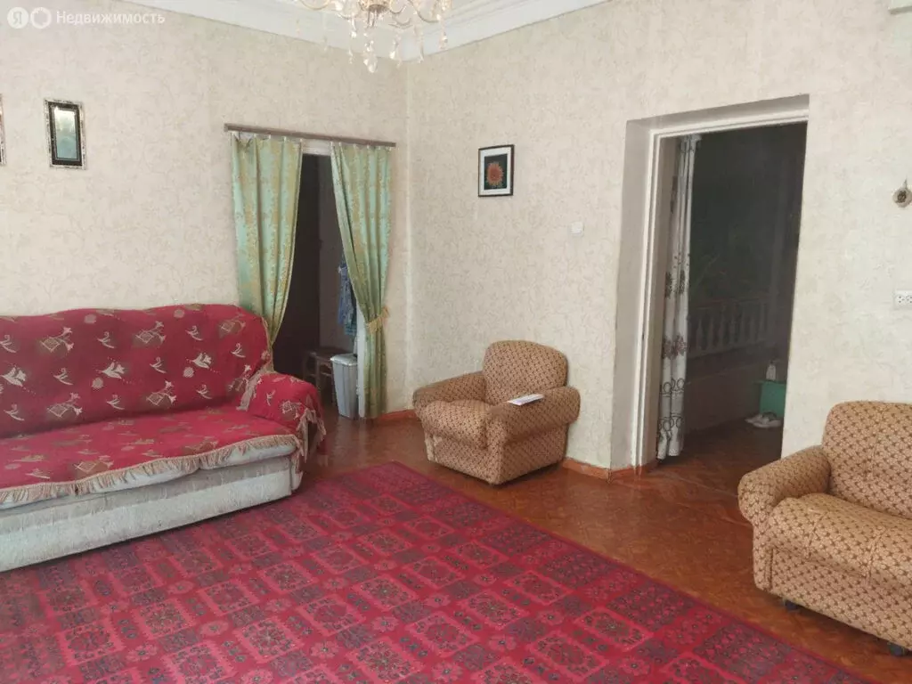 3-комнатная квартира: Астрахань, улица Водников, 9 (56.4 м) - Фото 1