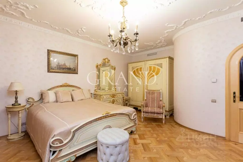 4-к кв. Москва ул. Красная Пресня, 7 (219.0 м) - Фото 1