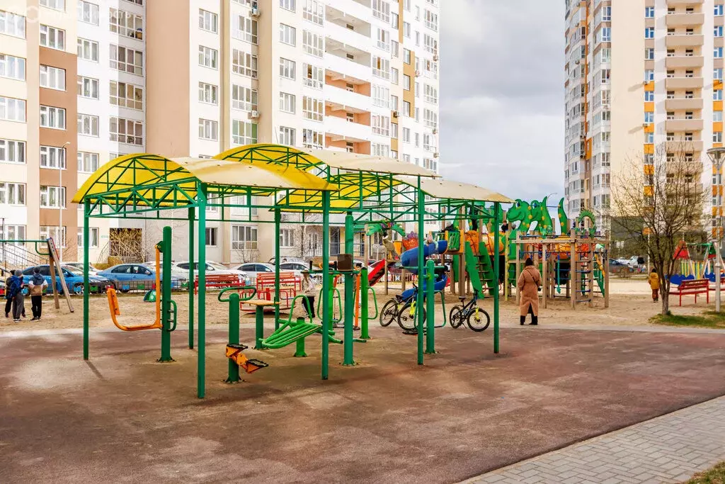 2-комнатная квартира: Тюмень, улица Александра Протозанова, 16 (55.6 ... - Фото 2