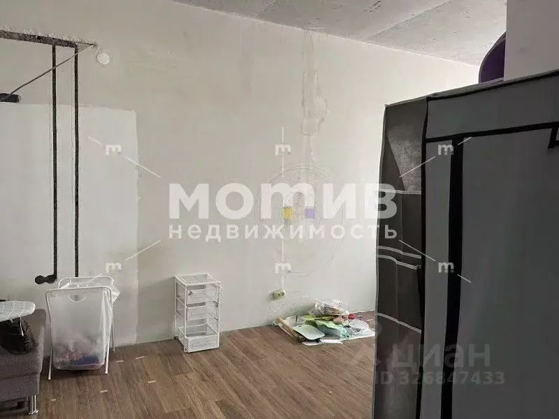 Студия Тюменская область, Тюмень ул. Стройотрядовская, 8 (27.0 м) - Фото 2