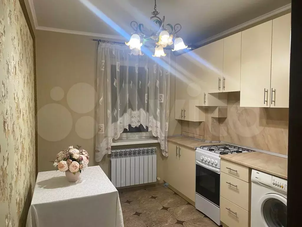 1-к. квартира, 37 м, 4/9 эт. - Фото 0