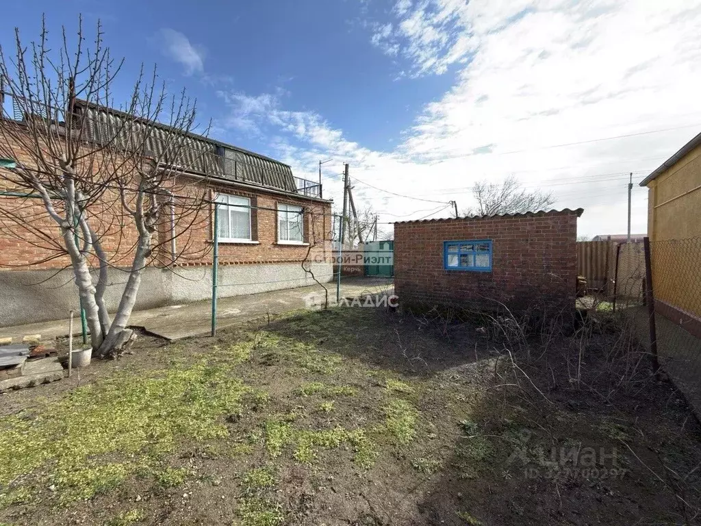 Дом в Крым, Керчь ул. Коммунаров, 127 (125 м) - Фото 2