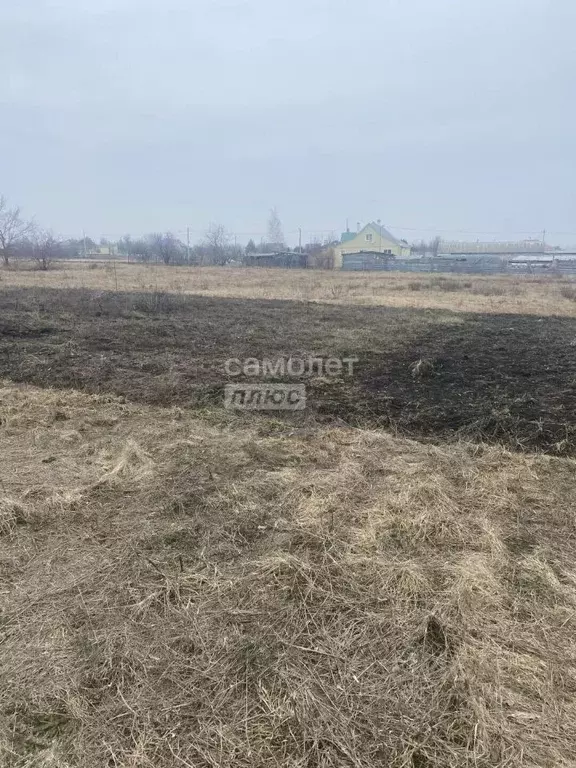 Участок в Белгородская область, Старооскольский городской округ, с. ... - Фото 1