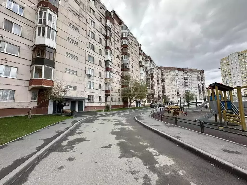 3-комнатная квартира: Тюмень, улица Муравленко, 9 (75.4 м) - Фото 0