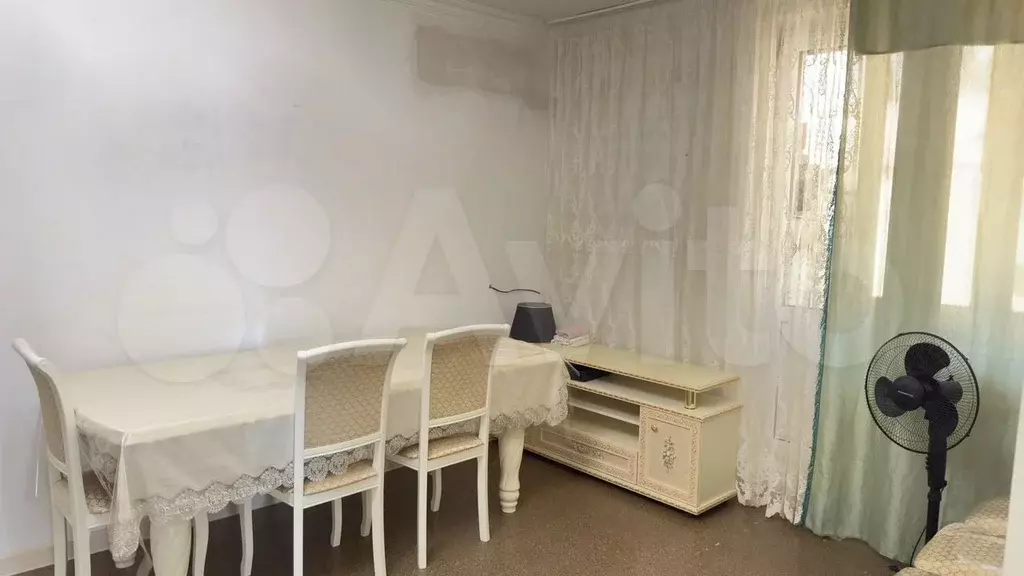 4-к. квартира, 63 м, 5/5 эт. - Фото 1