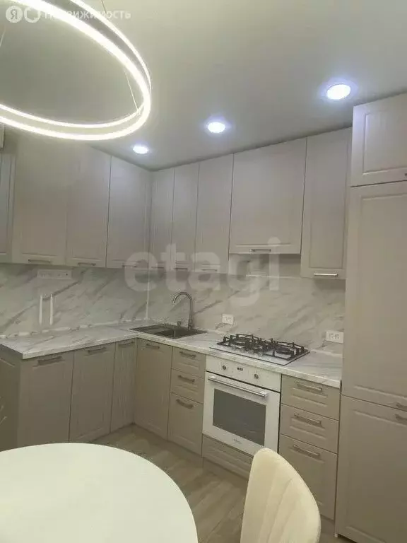 2-комнатная квартира: Миасс, улица 8 Марта, 78 (52.6 м) - Фото 0