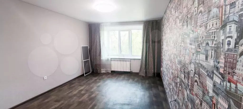 Комната 18,1 м в 8-к., 2/5 эт. - Фото 1